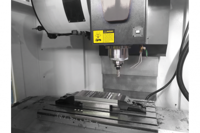 Фото JET JVM-600L/LA CNC Фрезерный станок с ЧПУ Siemens 828D (Fanuc 0i) в интернет-магазине ToolHaus.ru